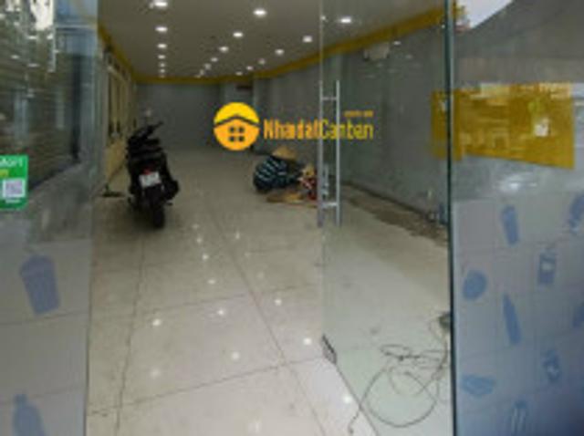Cho thuê nhà nguyên căn mặt tiền đinh tiên hoàng, 4.6x15, giá 55 triệu