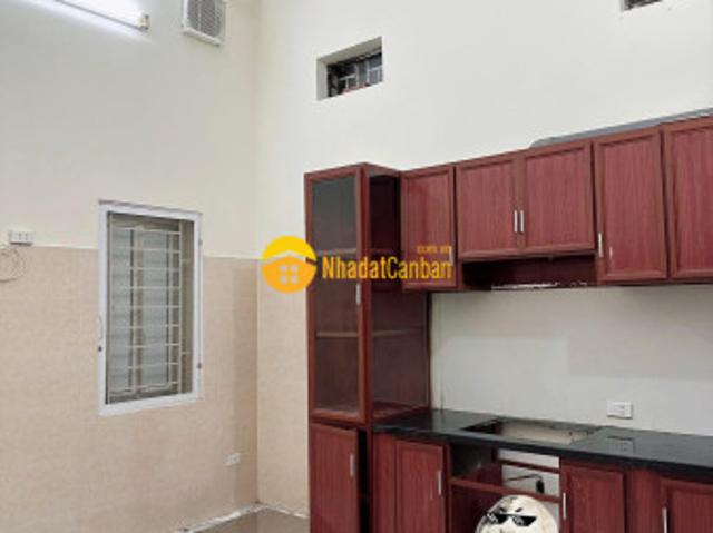 Cho thuê nhà nguyên căn ngõ 58 nguyễn khánh toàn cầu giấy 68m x 4t giá 15 triệu