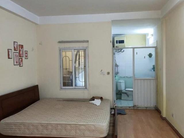 Cho thuê nhà nguyên căn ngõ 260 đường Cầu Giấy 30m x 5T, 3PN4VS giá 11.5 triệu