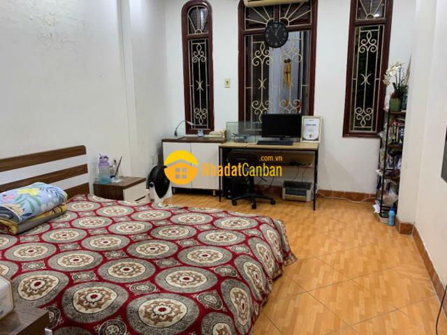 Cho thuê nhà nguyên căn ngõ 325 kim ngưu, hai bà trưng 30m x 5t giá 11.5 triệu