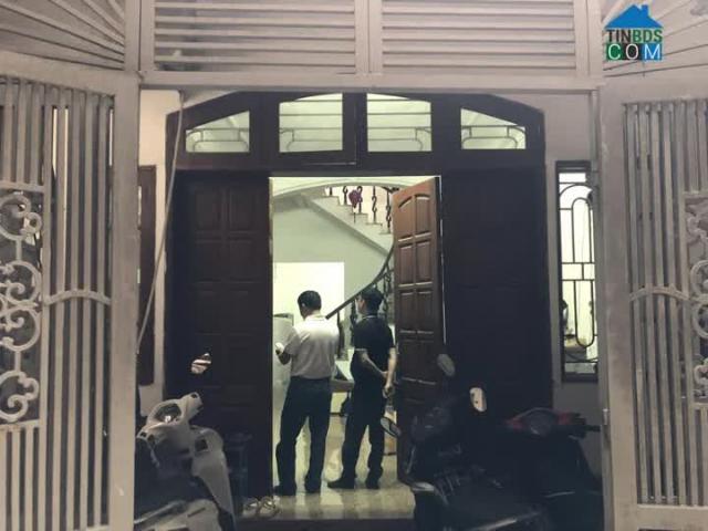 Cho Thuê Nhà Nguyên Căn Ngõ Ba Gác Nguyễn Trãi, 3 Tầng, 55m, MT 5m, Giá 13 Triệu Ctl