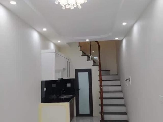 Cho thuê nhà nguyên căn ngõ Minh Khai, Hai Bà Trưng 28m x 4T giá 7.5 triệu, ở nhóm