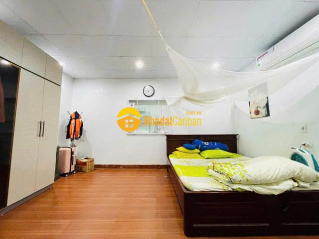 Cho thuê nhà nguyên căn đường nguyễn xiển, thanh xuân, nhà đẹp 3 ngủ, gần ô tô
