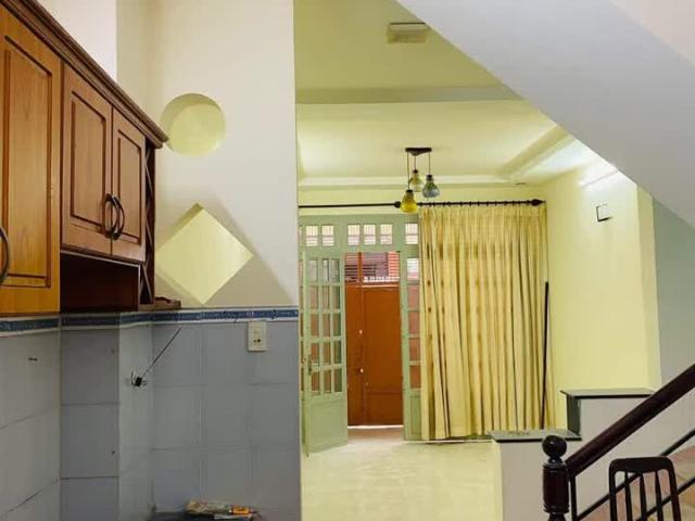 Cho thuê nhà nguyên căn nhỏ đẹp, đường Nguyễn Kiệm, P3, GV