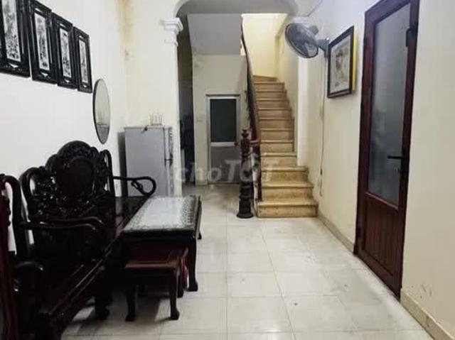 Cho Thuê Nhà Nguyên Căn Phô Nguyễn Thượng Hiền, 3 Tầng, 20m2, 2 Ngủ, 9 Triệu