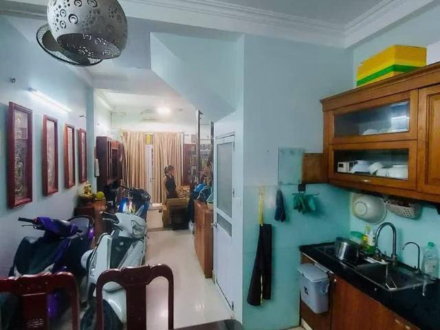 Cho thuê nhà nguyên căn ở Phú Đô, Nam Từ Liêm 35m x 4T giá 11.5 triệu, nhà đẹp ở ngay