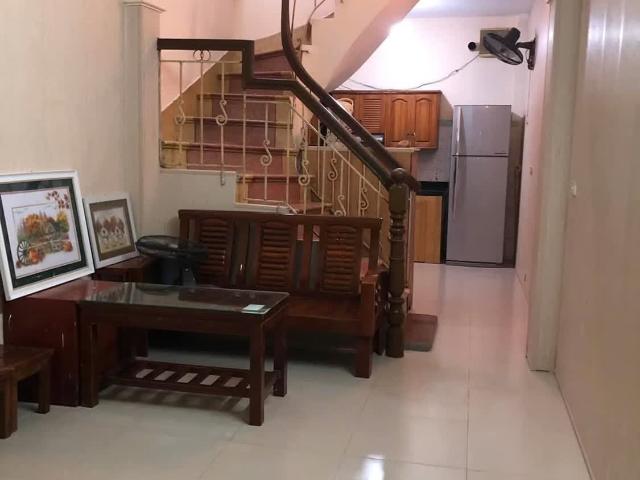 Cho thuê nhà ngõ 155 đường Cầu Giấy, Quan Hoa 30m x 4T, 3 ngủ full đồ giá 10TR