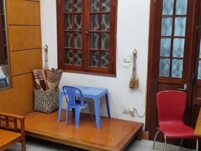 Cho Thuê Nhà Ngõ Chợ Khâm Thiên 3.5 Tầng, 50m2, 4 Ngủ, 2 Wc, Giá 9.5 Triệu/tháng