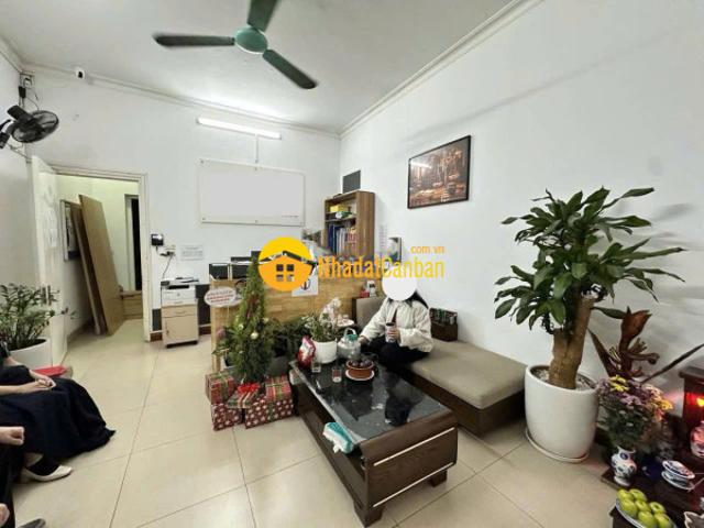 Cho thuê nhà ngõ ô tô kinh doanh huỳnh thúc kháng đống đa 50m x 4t giá 18 triệu