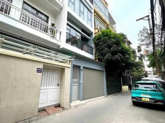 Cho thuê nhà ngõ Thông Phong, 4 tầng x 24m2, 2 ngủ, 3 WC, 10.5 Triệu có TL
