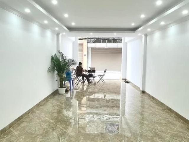 Cho thuê nhà phố Giáp Nhị Hoàng Mai 60m x 6T giá 30tr, THANG MÁY, xây mới, ô tô tránh