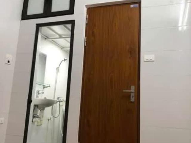 Cho thuê nhà Phố Hoàng Mai 4 tầng x 2 ngủ, 7 Triệu ở gđ, nhóm 4 người