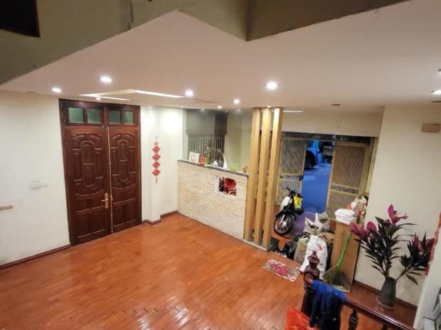 Cho Thuê Nhà Phố Phương Mai Ngõ Ô Tô 5 Tầng, 60m2, 4 Ngủ, 5 WC Gái 20 Triệu/tháng