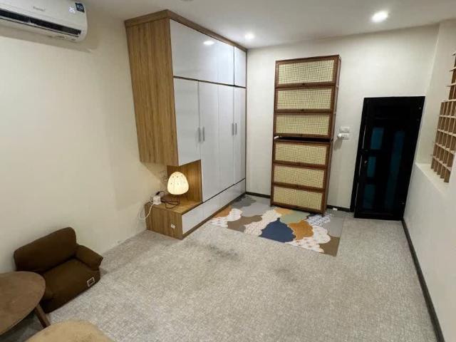 Cho Thuê Nhà Riêng 2 Tầng – Đối Diện Công Viên Thống Nhất
