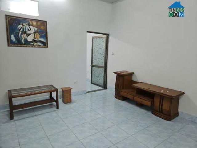 Cho thuê nhà riêng 2 căn chính chủ tại tầng 2 số 8 khu C5b TT Quỳnh Mai, quận Hai Bà Trưng, TP
