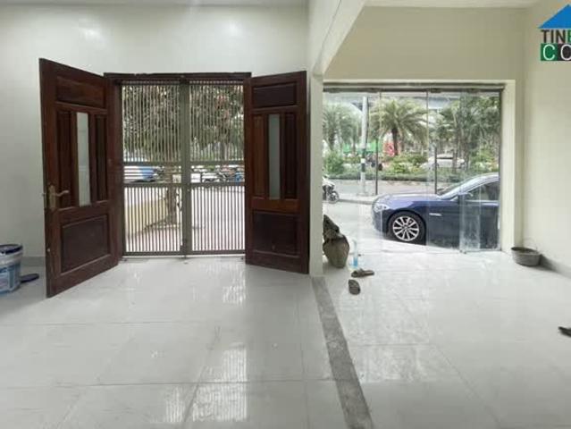 Cho thuê nhà riêng 80m2 2 tầng mặt tiền 10m giá 20 triệu Tại phố Ngô gia tự, Đức Giang, long biên