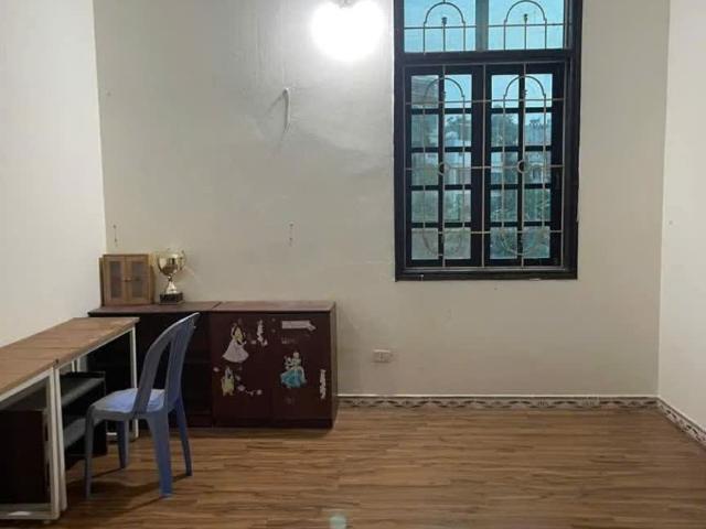 Cho thuê nhà riêng gần 175 đường Cầu Giấy 48m x 3 tầng, 3 ngủ giá 12 triệu, 10m ra ô tô
