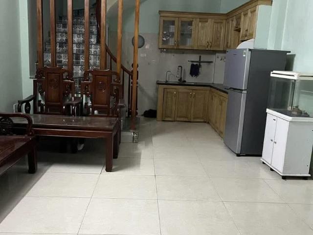 Cho thuê nhà riêng Lê Quang Đạo Phú Đô, Từ Liêm 32M X 5T giá 10tr Ở NHÓM