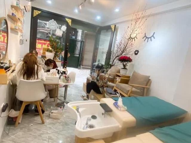 Cho thuê nhà riêng mặt Ngõ văn hươngm 30 m²* 5 tầng 5 phòng ngủ 5wc khép kín, 15 triệu. Có cho