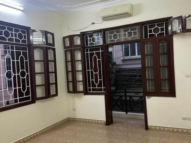 Cho thuê nhà riêng Nguyễn Khả Trạc Mai Dịch Cầu Giấy 50m x 4T, 7PN giá 18tr, ngõ ô tô