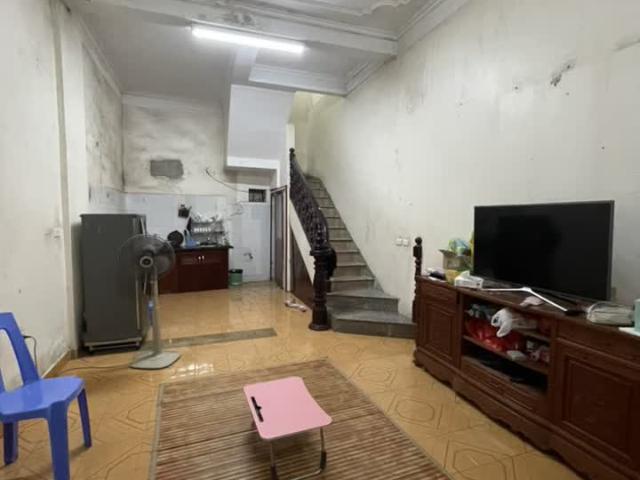 Cho thuê nhà riêng Nguyễn Văn Cừ, Long Biên, Hà Nội. Giá 6tr/tháng