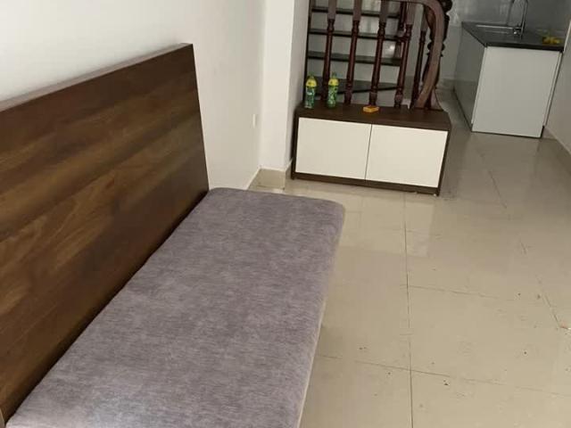 Cho Thuê Nhà Riêng Nguyên Căn Ngõ Mình Khai, Hm, 3 Tầng, 21m, 2 Ngủ, Giá 9 Triêu Có Tl 0375005