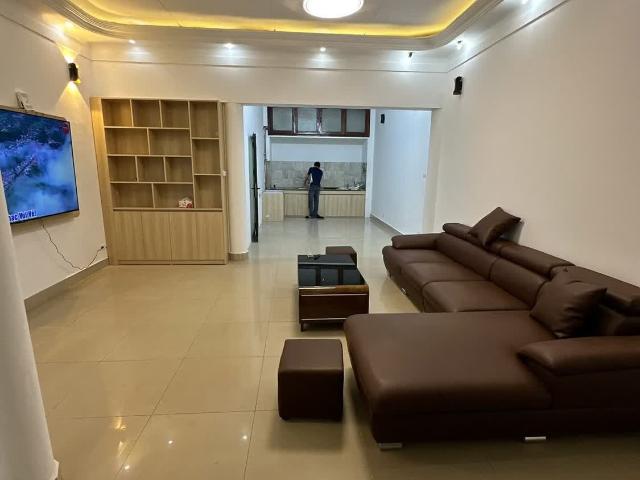 Cho thuê nhà riêng ngõ 1xx Trung Kính, Cầu Giấy 76m x 3T có hầm, 3PN3VS giá 17 triệu