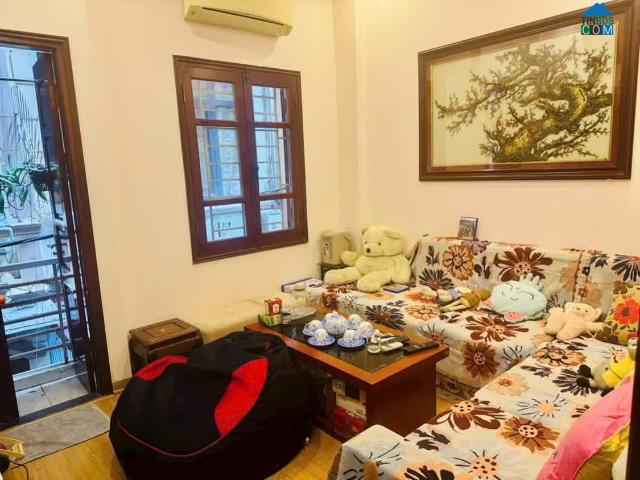 Cho thuê nhà riêng ngõ 68 đường Cầu Giấy 40m x 5T, 6PN4VS giá 16 triệu, đường 3M