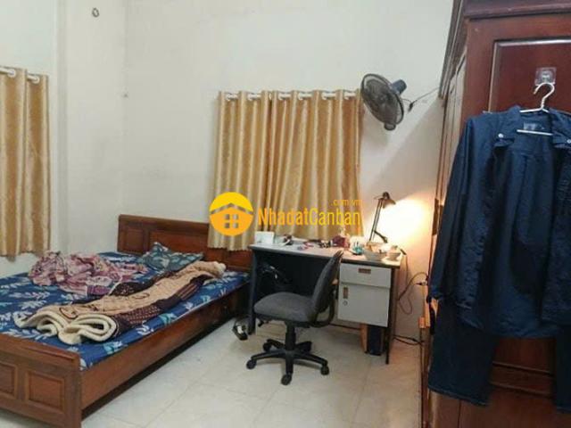Cho thuê nhà riêng đường cầu giấy, quận cầu giấy, 4 tầng full đồ ở luôn