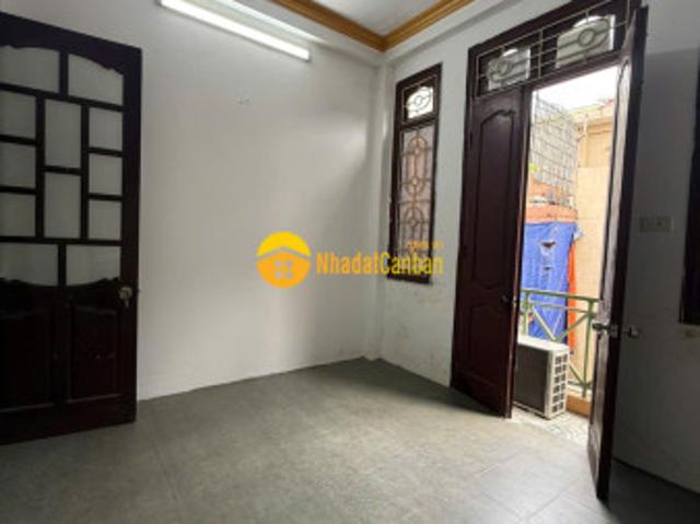 Cho thuê nhà riêng đường bùi xương trạch, thanh xuân, 10m ô tô, 4 ngủ 11tr