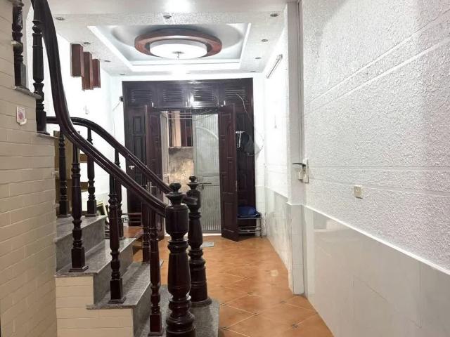 Cho thuê nhà riêng Ngõ Hòa Bình 7, Minh Khai, Hai Bà Trưng 33m x 4T, 4PN giá 11 triệu
