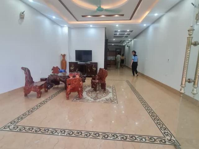 Cho thuê nhà riêng tại Liên Bảo, Vĩnh Yên, Vĩnh Phúc. 5 tầng giá chỉ 16 triệu