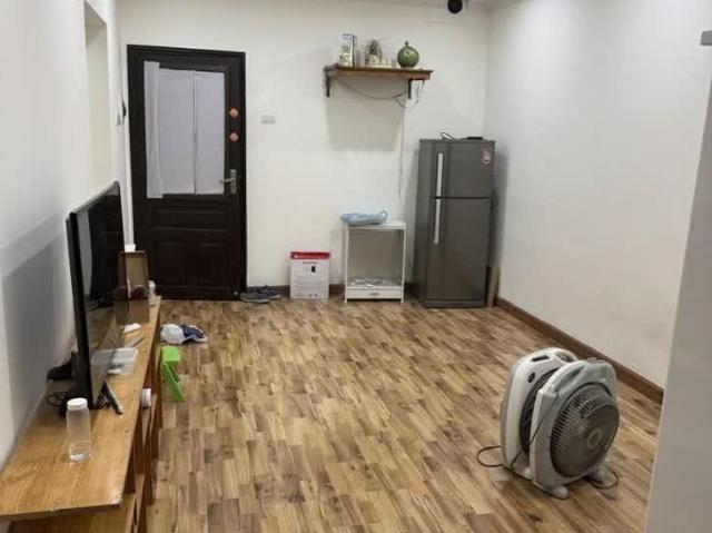 Cho Thuê Nhà Tầng 3 Khu Tập Thể, Nhà Phân Lô Đường Vĩnh Hồ, Phường Thịnh Quang, Đống Đa, Hà Nội