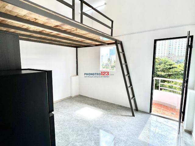 Cho thuê nhà trọ có gác full nội thất, bancol, ngay Landmark 81 Bình Thạnh