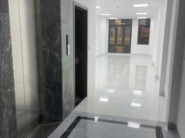 Cho thuê Nhà VP, Nhà Hàng, KD, 104m2_ 5T  vỉa hè, Lạc Trung 31 Tr