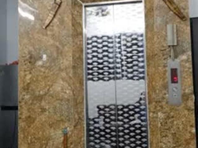 Cho thuê Nhà VP, Nhà Hàng, KD, thang máy, vỉa hè, 115m2 4T, Trần Nhân Tông_47 Tr