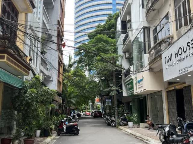 Cho thuê nhà xây mới, full đồ, TM, ô tô, KD Huỳnh Thúc Kháng Đống Đa 43m x 7T giá 45tr