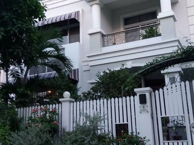 Cho thuê nhiều BT full nội thất tại PMH, Q7, DT 160m2, gồm 4PN, giá rẻ. LH: 0917300 Ms. Hằng