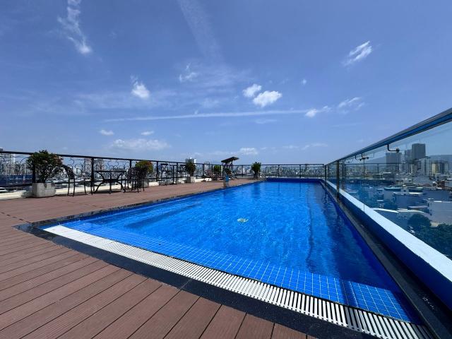 CHO THUÊ PENTHOUSE ĐẲNG CẤP SÁT BIỂN MỸ KHÊ – 2 TẦNG RIÊNG BIỆT 420M²