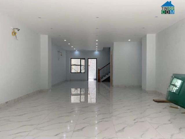 Cho thuê Shophouse phố Thành Trung Trâu Quỳ, 90m2 5 sàn, đường 30m. 0982852