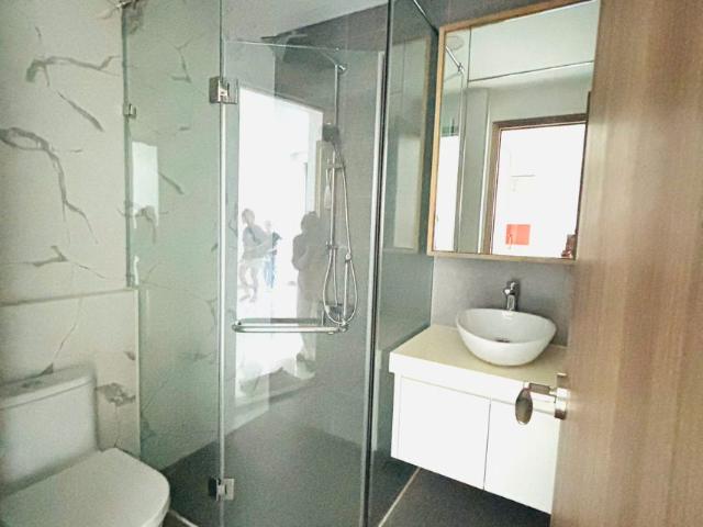 Cho thuê Sunwah Pearl 1PN White House – View Hồ Bơi & Sông Sài Gòn – Ban Công Đông Nam Siêu Mát