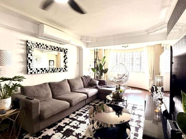 Choa Chu Kang Crescent Choa Chu Kang, HDB 4 Rooms