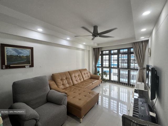 Choa Chu Kang Crescent Choa Chu Kang, HDB 5 Rooms