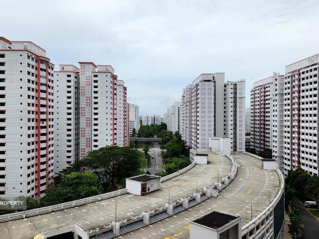 Choa Chu Kang Crescent Choa Chu Kang, HDB 5 Rooms