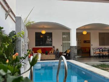 Chocaya linda casa