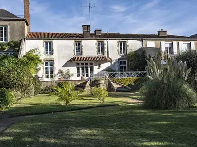 Cholet 49300 Achat / Vente maison 11 pièces t11 jardin terrasse
