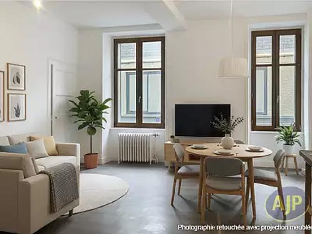 Cholet 49300 Achat / Vente maison 3 pièces t3 au dernier étage cave