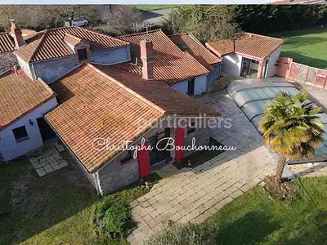Cholet 49300 Achat / Vente maison 6 pièces t6 au dernier étage piscine