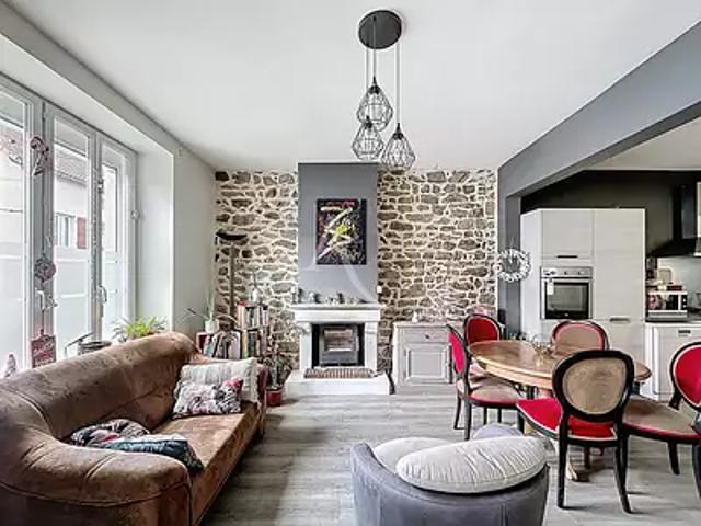 Cholet 49300 Achat / Vente maison 7 pièces t7 au dernier étage terrasse