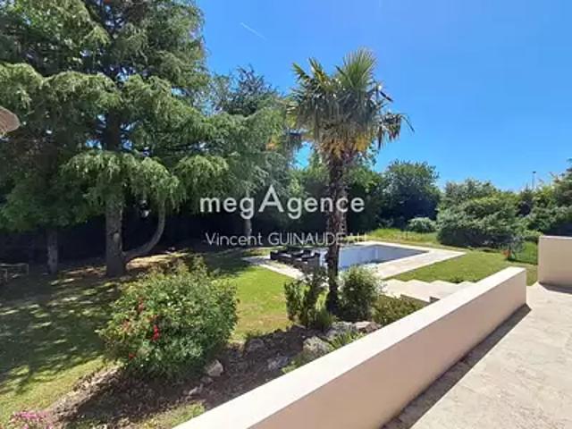 Cholet 49300 Achat / Vente maison 7 pièces t7 terrasse cave